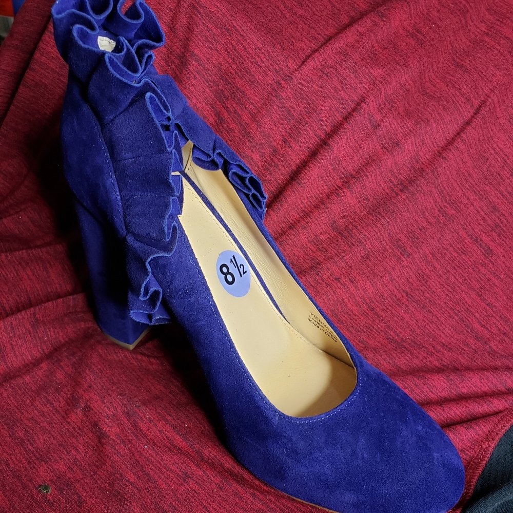 Botkier Black Vienna Ruffle Suede Pumps - Picture 3 of 5